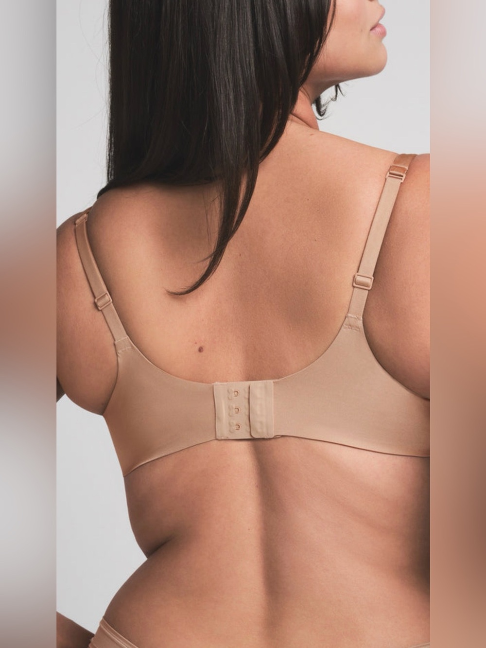 SKIMS Nude Padded T-Shirt Bra - Picture 8 of 9
